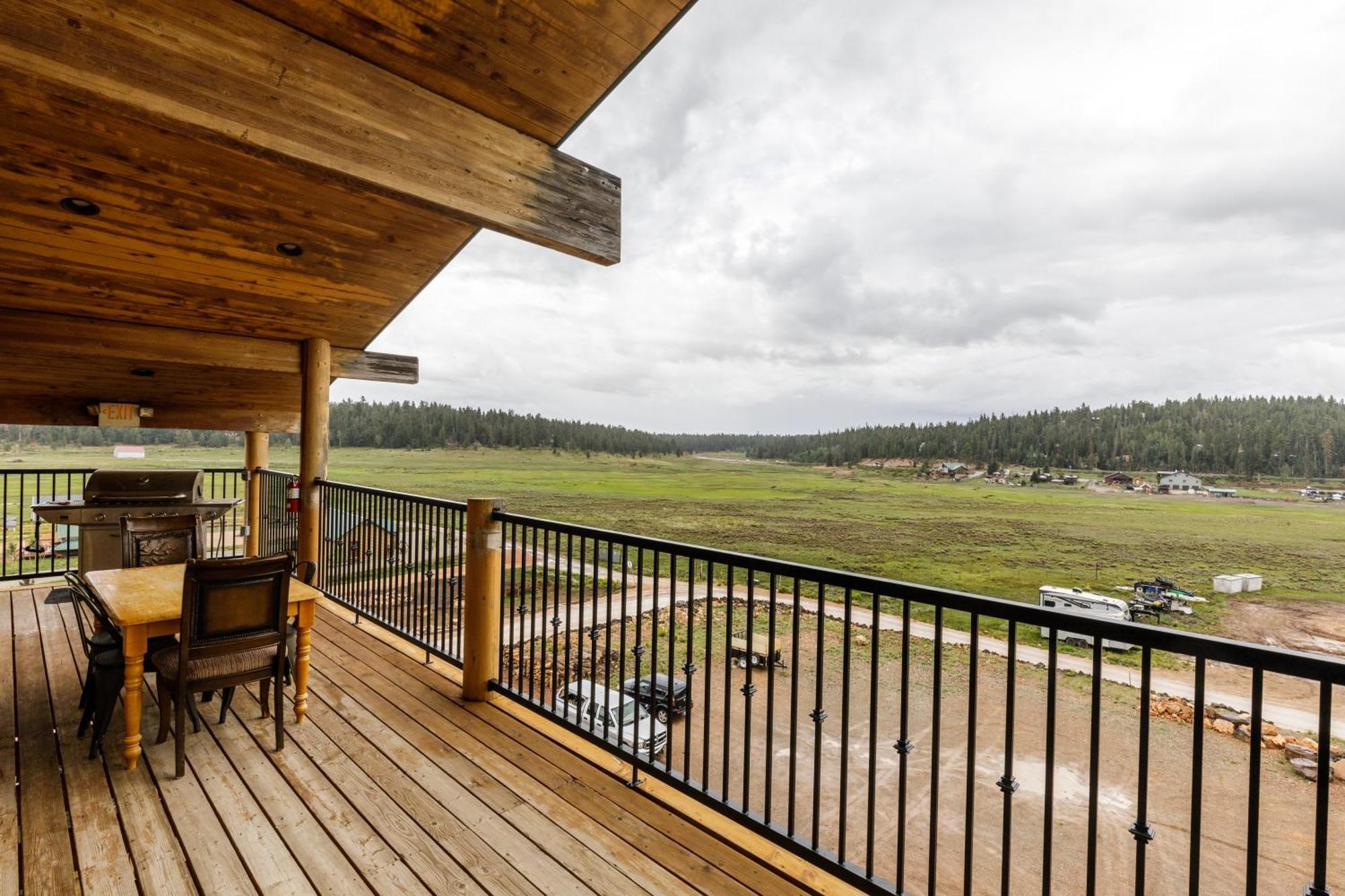 The Lodge At Duck Creek Duck Creek Village Екстер'єр фото