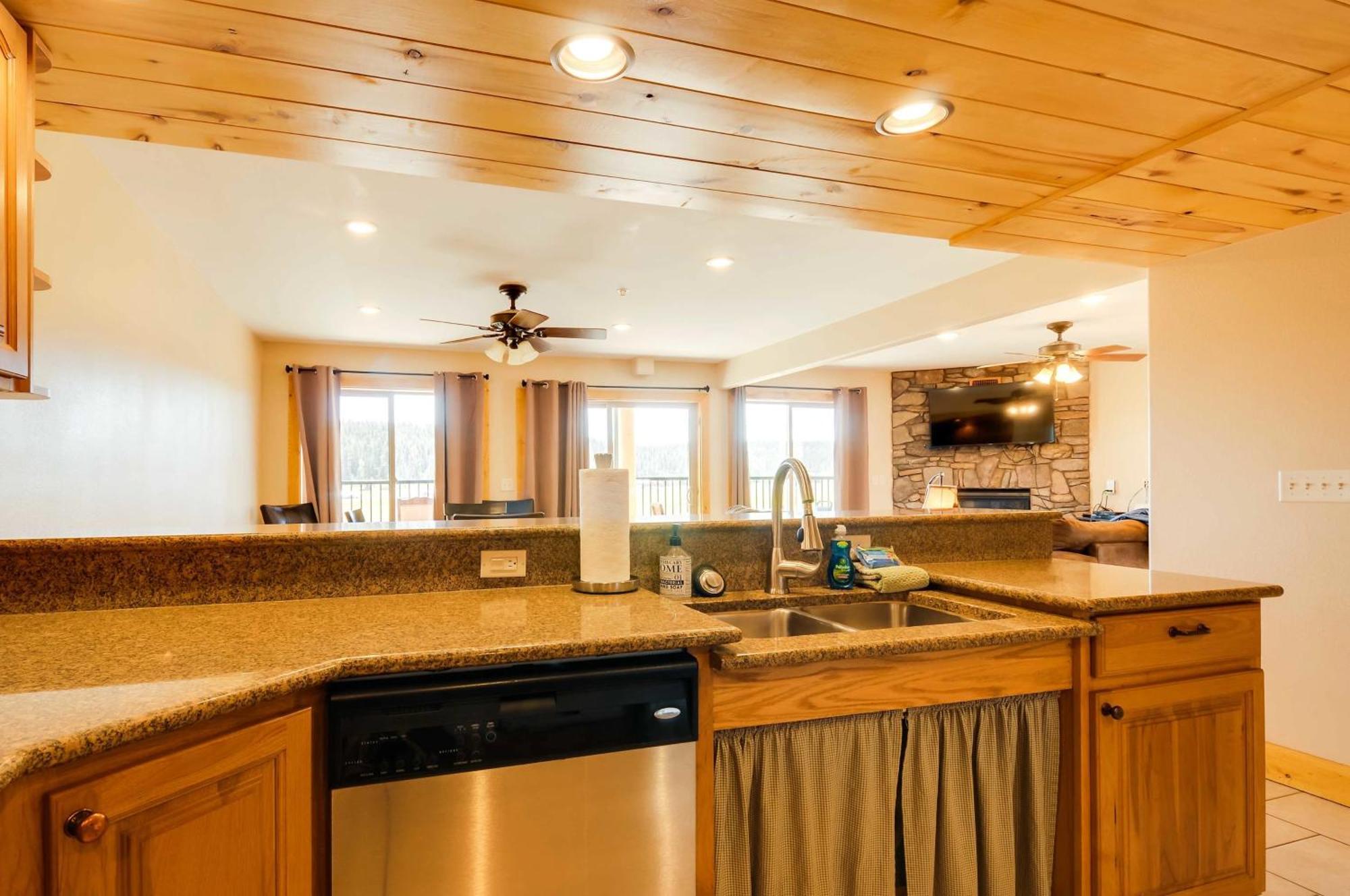 The Lodge At Duck Creek Duck Creek Village Екстер'єр фото